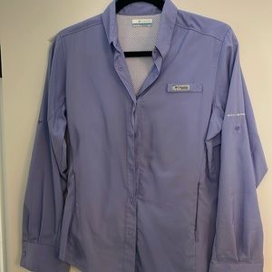 Women’s Columbia performance shirt